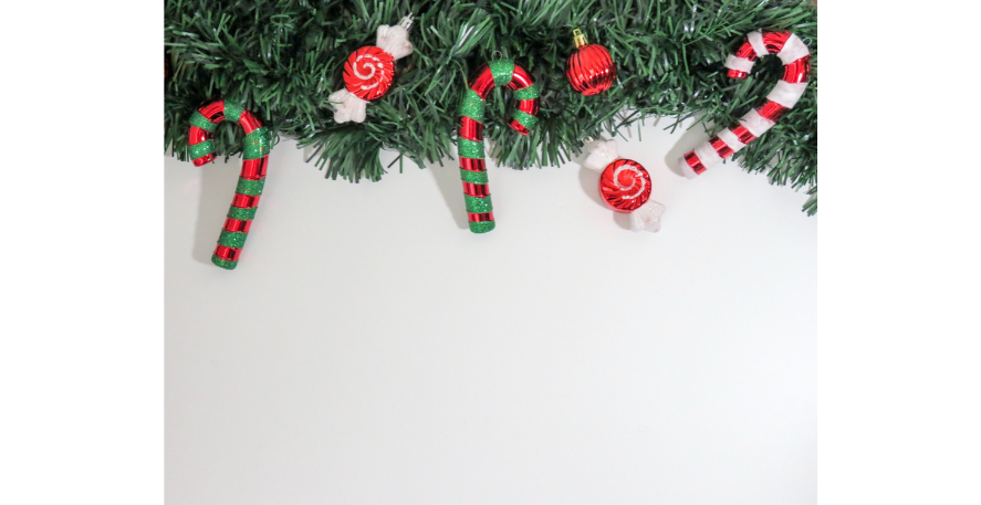 Weihnachtsdeko und Bastelmaterial im Westend gesucht