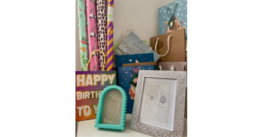 MädchenbüroMilena sucht Geschenkverpackungen u. Bilderrahmen